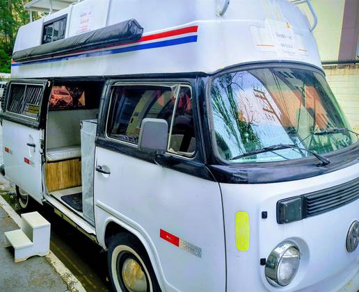 VOLKSWAGEN KOMBI 1.6 FURGÃO 8V GASOLINA 3P MANUAL